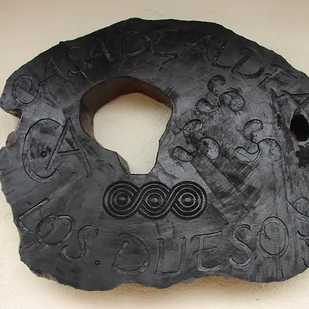 Casa De Aldea Duesos Hotel