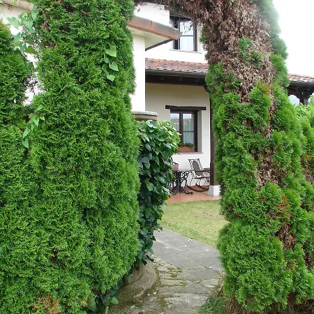 Casa De Aldea Duesos 3*